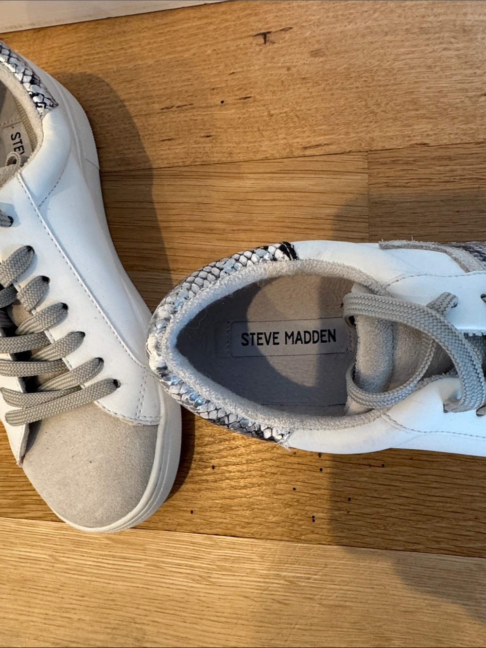 Steve Madden Sienna White Sneakers with Gray Snake-Print Star Accents - Picture 3 of 8